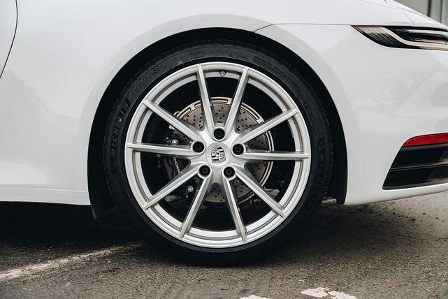 Photo of 2024 White Porsche 911