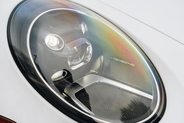 Photo of 2024 White Porsche 911