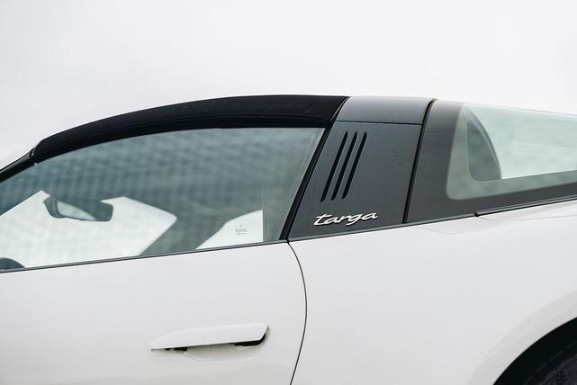 Photo of 2024 White Porsche 911