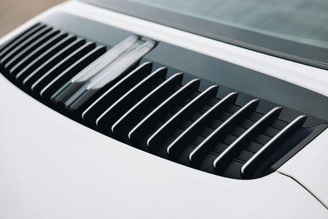 Photo of 2024 White Porsche 911