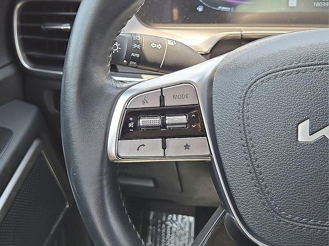 Photo of 2025 Midnight Lake Blue Kia Telluride