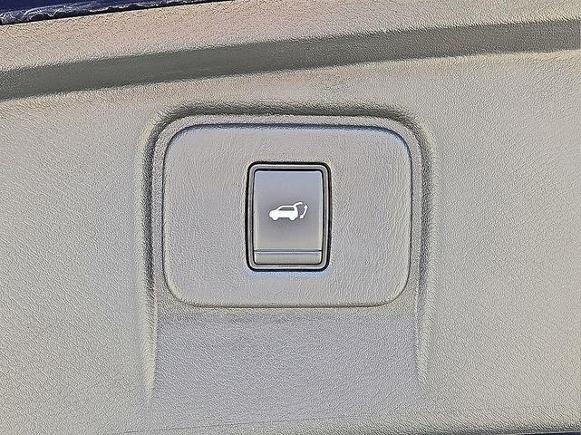 Photo of 2023 Deep Ocean Blue Pearl Nissan Murano