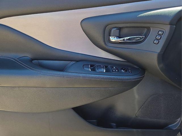 Photo of 2023 Deep Ocean Blue Pearl Nissan Murano
