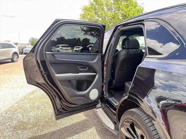 Photo of 2022 Onyx Bentley Bentayga