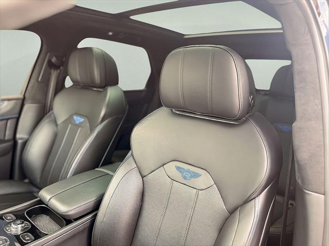 Photo of 2022 Onyx Bentley Bentayga