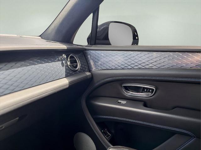 Photo of 2022 Onyx Bentley Bentayga