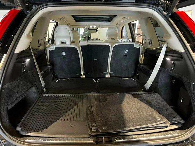 Photo of 2023 Onyx Black Metallic Volvo XC90