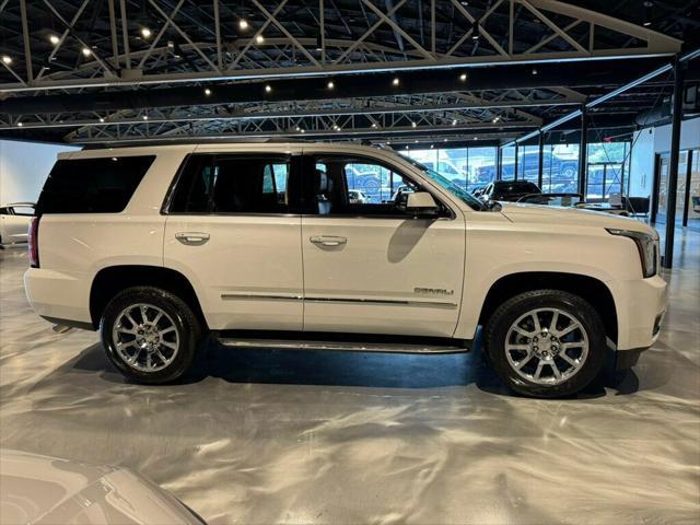 Photo of 2017 White Frost Tricoat GMC Yukon