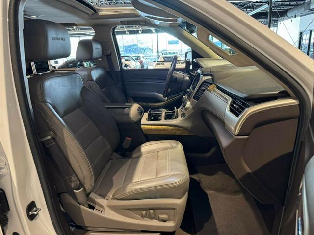 Photo of 2017 White Frost Tricoat GMC Yukon