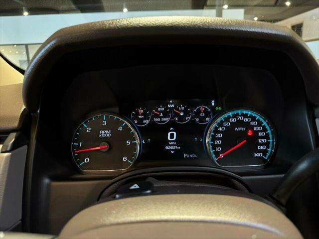 Photo of 2017 White Frost Tricoat GMC Yukon