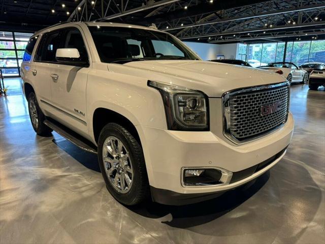 Photo of 2017 White Frost Tricoat GMC Yukon
