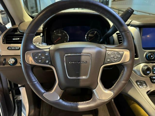 Photo of 2017 White Frost Tricoat GMC Yukon