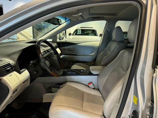 Photo of 2011 Tungsten Pearl Lexus RX 350
