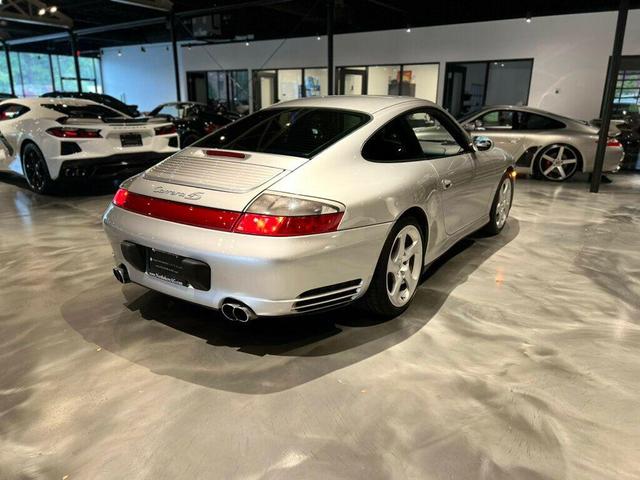 Photo of 2004 Arctic Silver Metallic Porsche 911