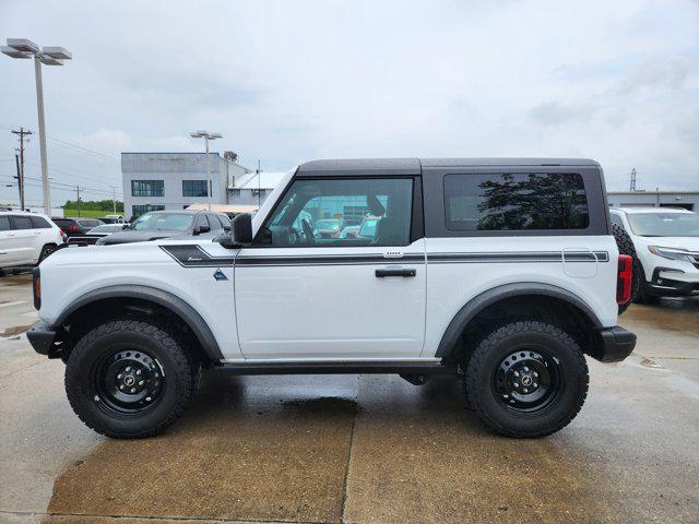 Photo of 2023 Oxford White Ford Bronco