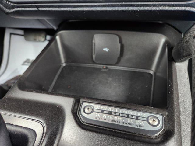 Photo of 2023 Oxford White Ford Bronco