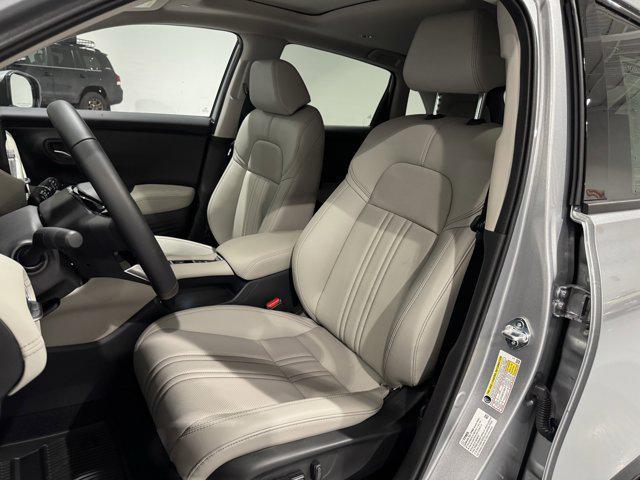 Photo of 2026 Solar Silver Metallic Honda HR-V