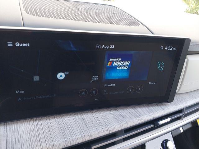 Photo of 2024 Earthy Brass Matte Hyundai SANTA FE