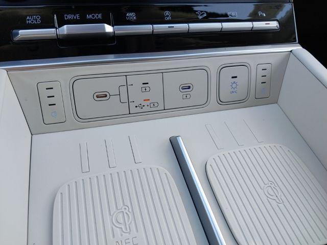 Photo of 2024 Earthy Brass Matte Hyundai SANTA FE