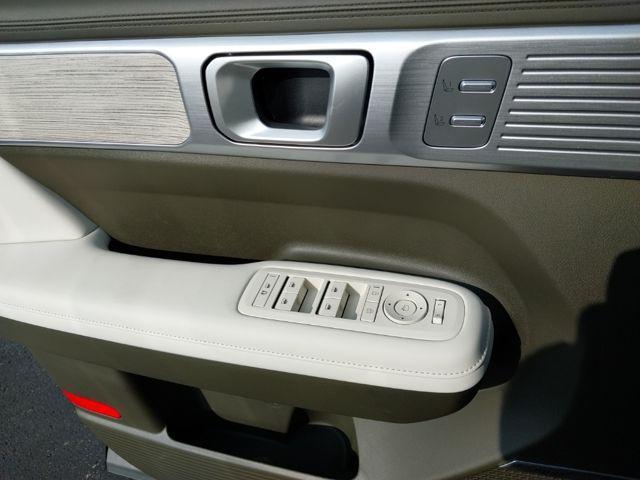Photo of 2024 Earthy Brass Matte Hyundai SANTA FE