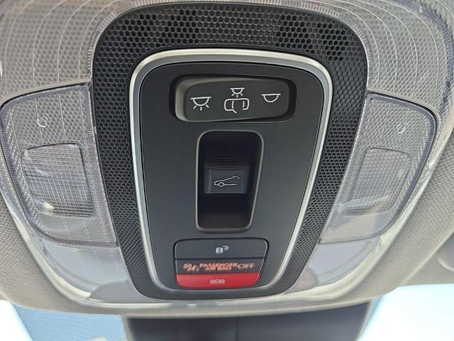 Photo of 2025 Serenity White Hyundai ELANTRA