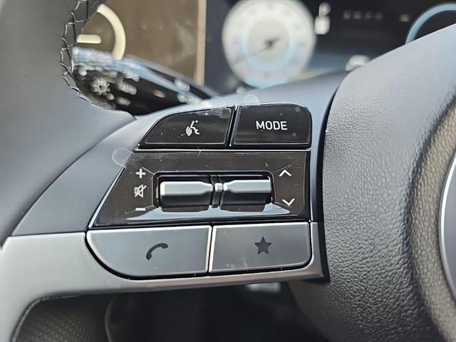 Photo of 2025 Serenity White Hyundai ELANTRA