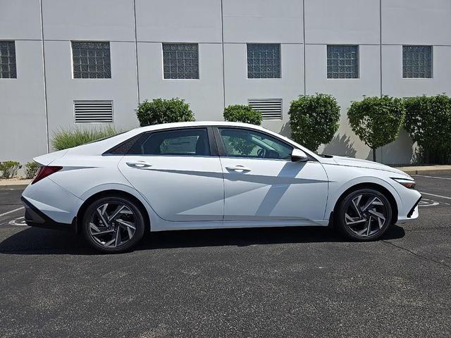 Photo of 2025 Serenity White Hyundai ELANTRA