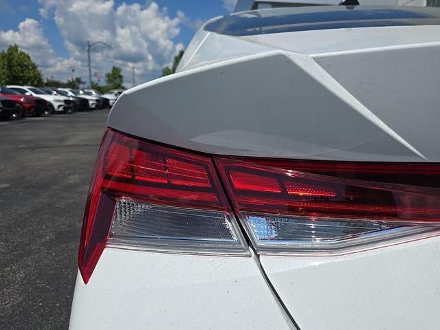 Photo of 2025 Serenity White Hyundai ELANTRA