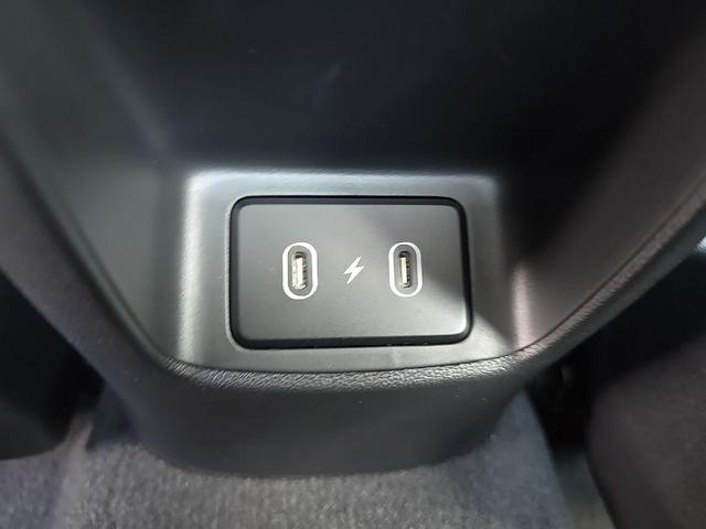 Photo of 2025 Serenity White Hyundai ELANTRA