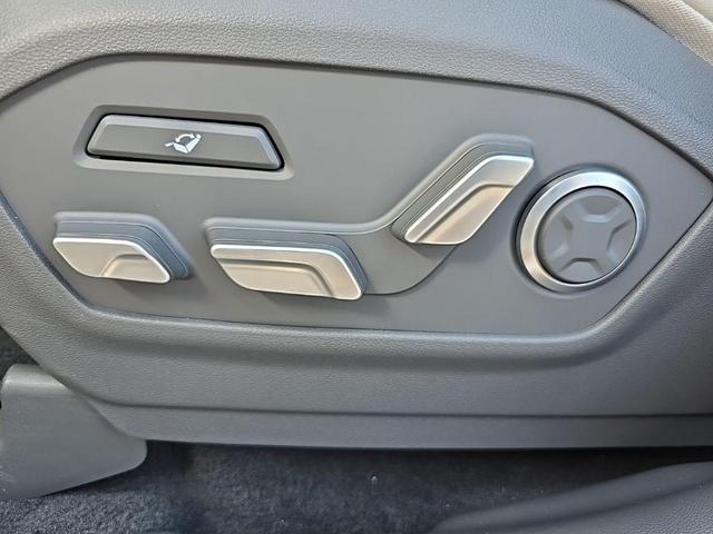 Photo of 2026 Hampton Gray Hyundai SANTA FE HEV