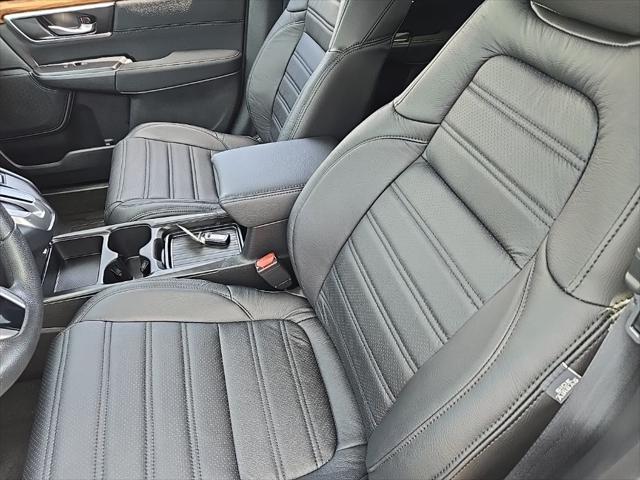Photo of 2022 Crystal Black Pearl Honda CR-V