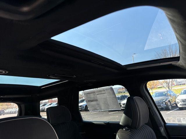 Photo of 2025 Abyss Black Pearl Hyundai PALISADE