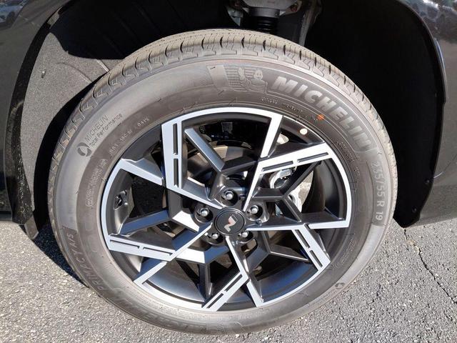 Photo of 2025 Ash Black Hyundai TUCSON Hybrid
