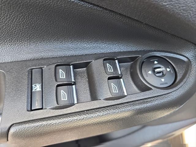Photo of 2017 White Gold Metallic Ford Escape
