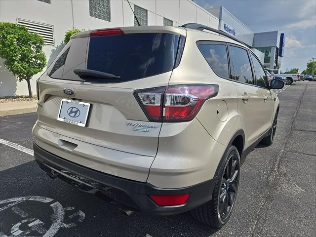 Photo of 2017 White Gold Metallic Ford Escape