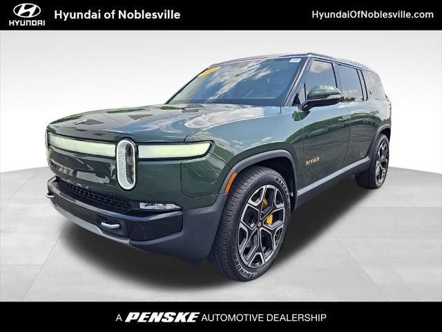 Photo of 2023 Forest Green Rivian R1S