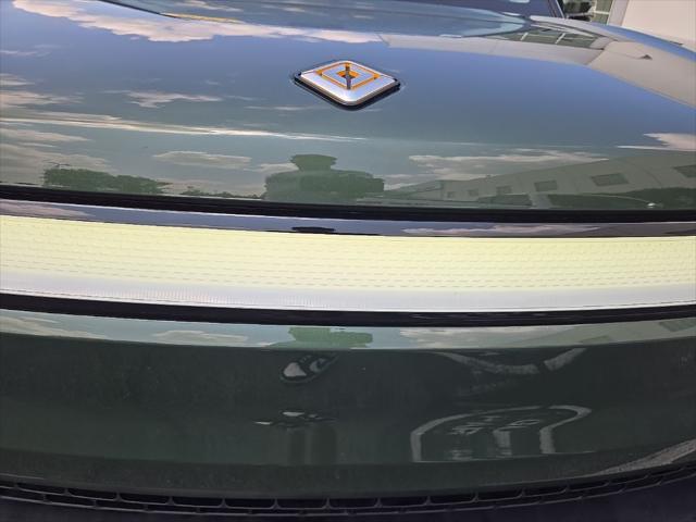 Photo of 2023 Forest Green Rivian R1S