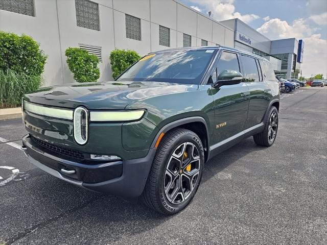 Photo of 2023 Forest Green Rivian R1S