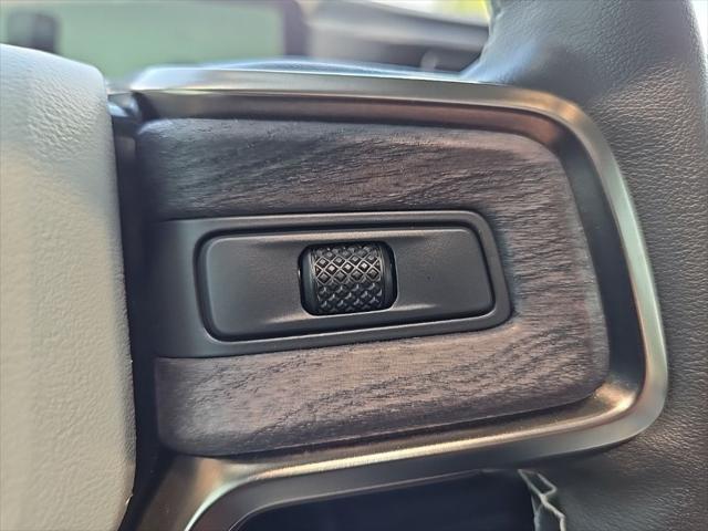Photo of 2023 Forest Green Rivian R1S