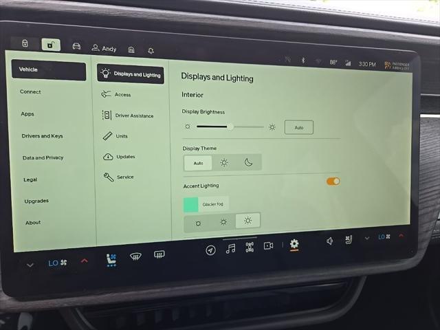 Photo of 2023 Forest Green Rivian R1S