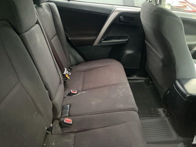 Photo of 2017 Super White Toyota RAV4