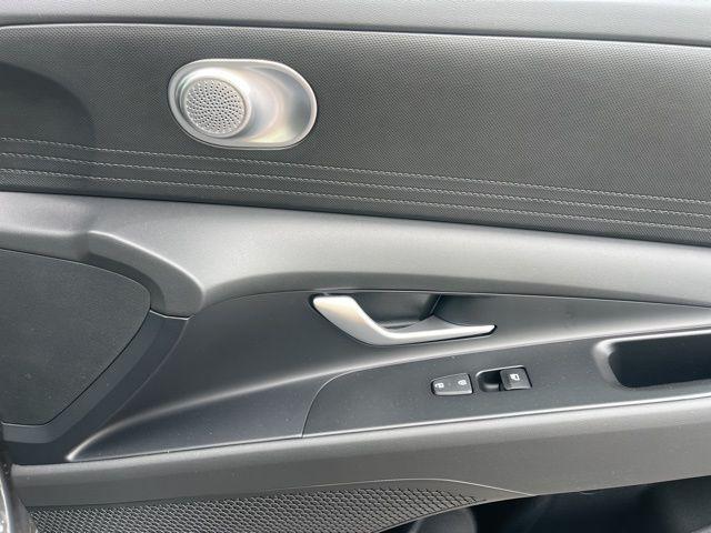Photo of 2025 Ecotronic Gray Hyundai ELANTRA HEV