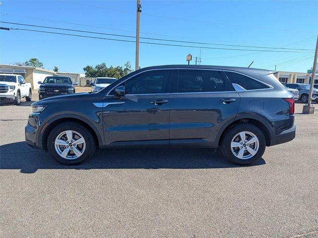 Photo of 2023 Gravity Grey Kia Sorento