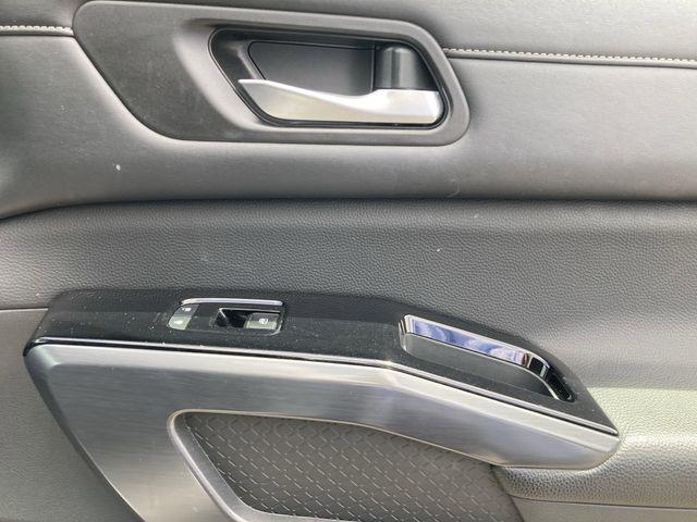Photo of 2023 Brilliant Silver Metallic Nissan Pathfinder