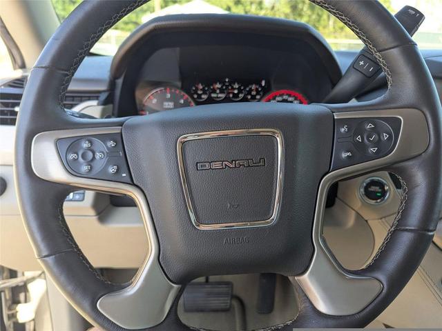 Photo of 2015 Champagne Silver Metallic GMC Yukon