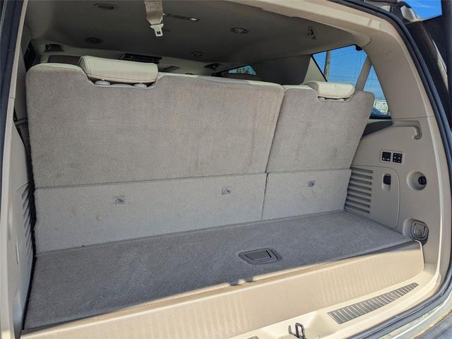 Photo of 2015 Champagne Silver Metallic GMC Yukon