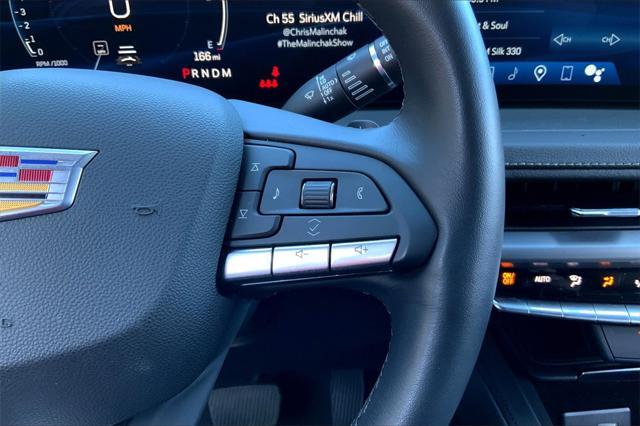 Photo of 2025 Crystal White Tricoat Cadillac XT4