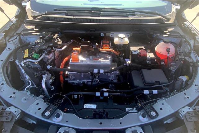 Photo of 2025 Argent Silver Metallic Cadillac OPTIQ