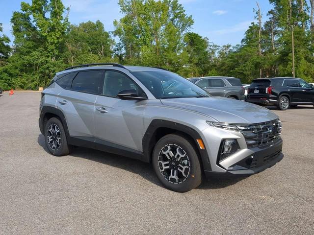 Photo of 2025 Shimmering Silver Hyundai TUCSON