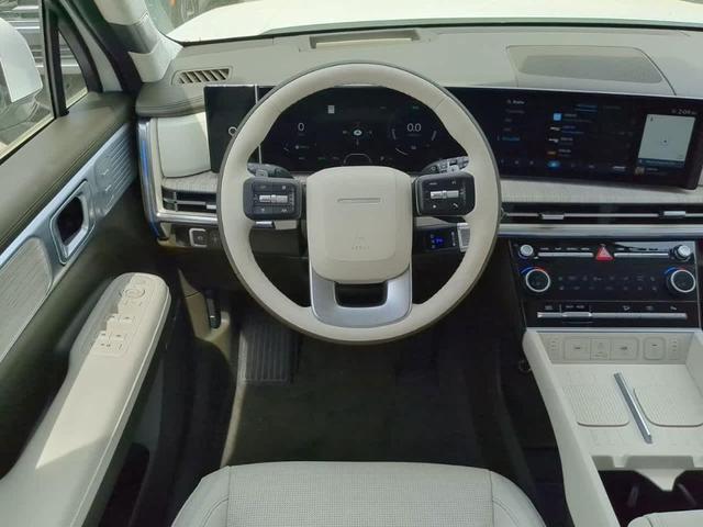 Photo of 2025 White Hyundai SANTA FE HEV